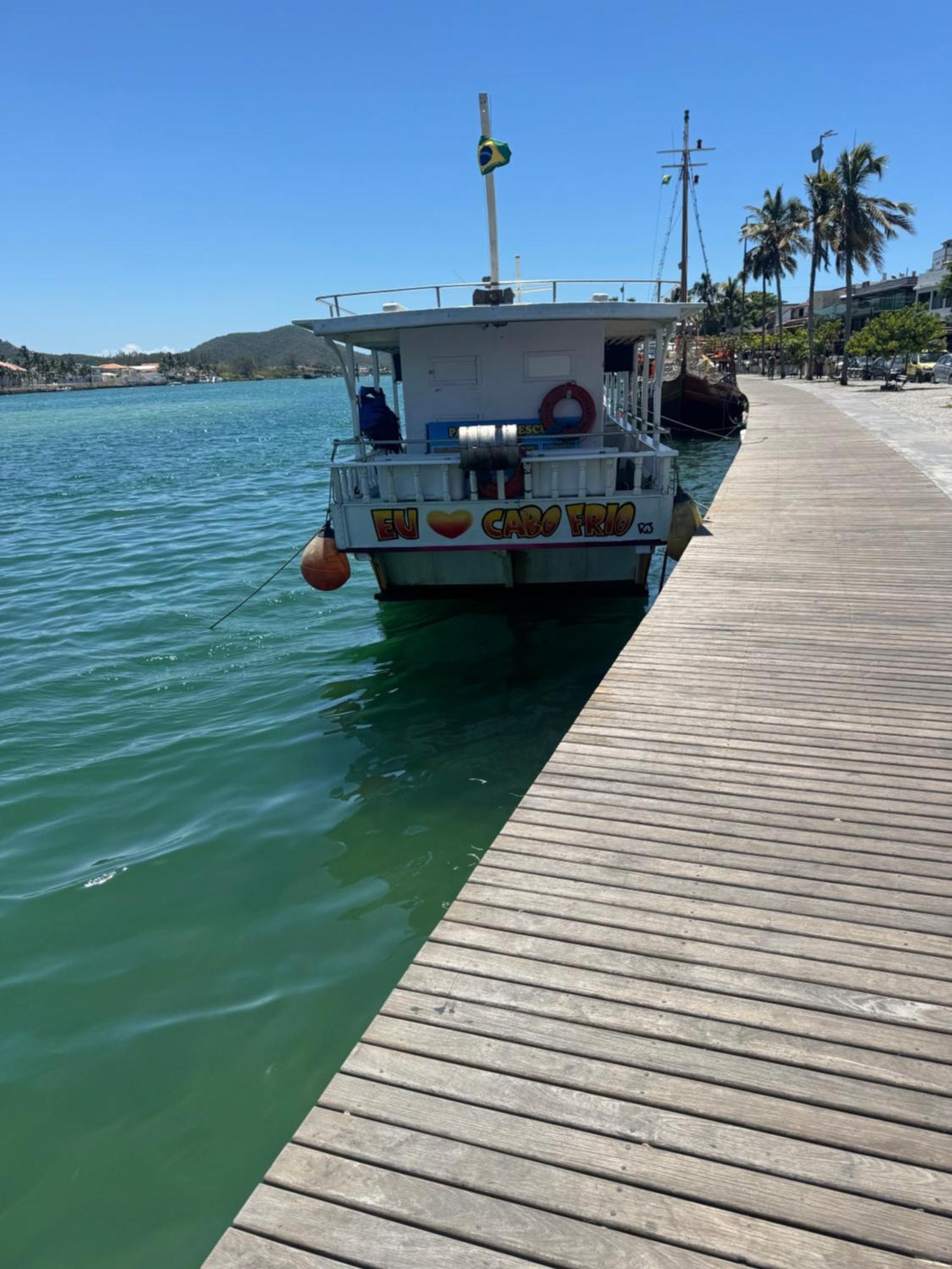 Completo Em Cabo Frio,area Central, 2 Quartos, Cozinha Equipada, Wi-fi, Ate 8 Pessoas Cabo Frio